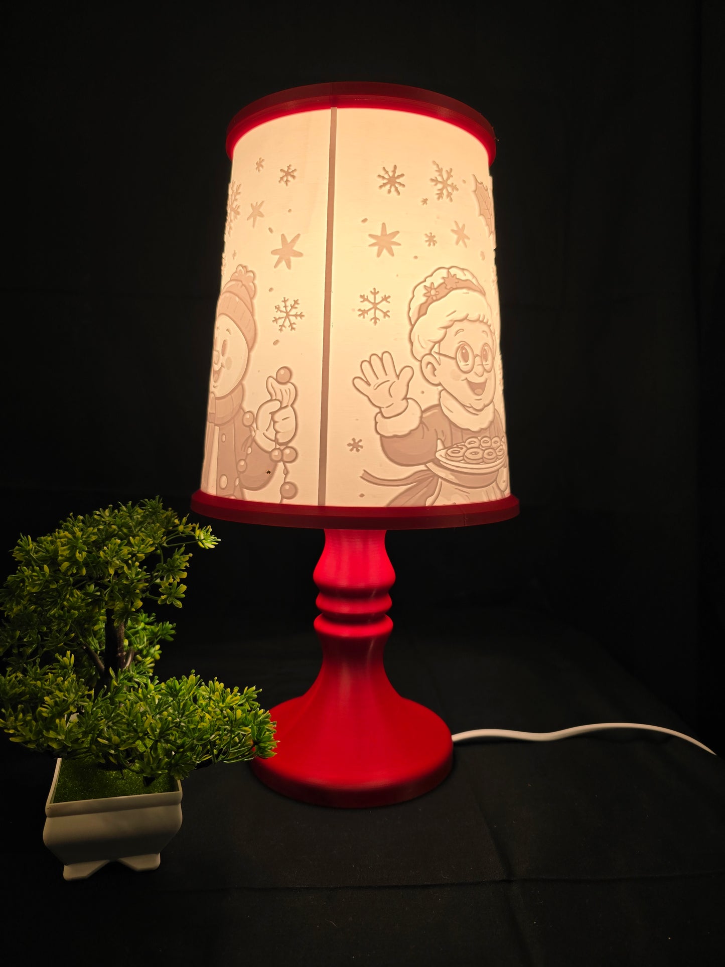 Mrs Claus and Friends table lamp