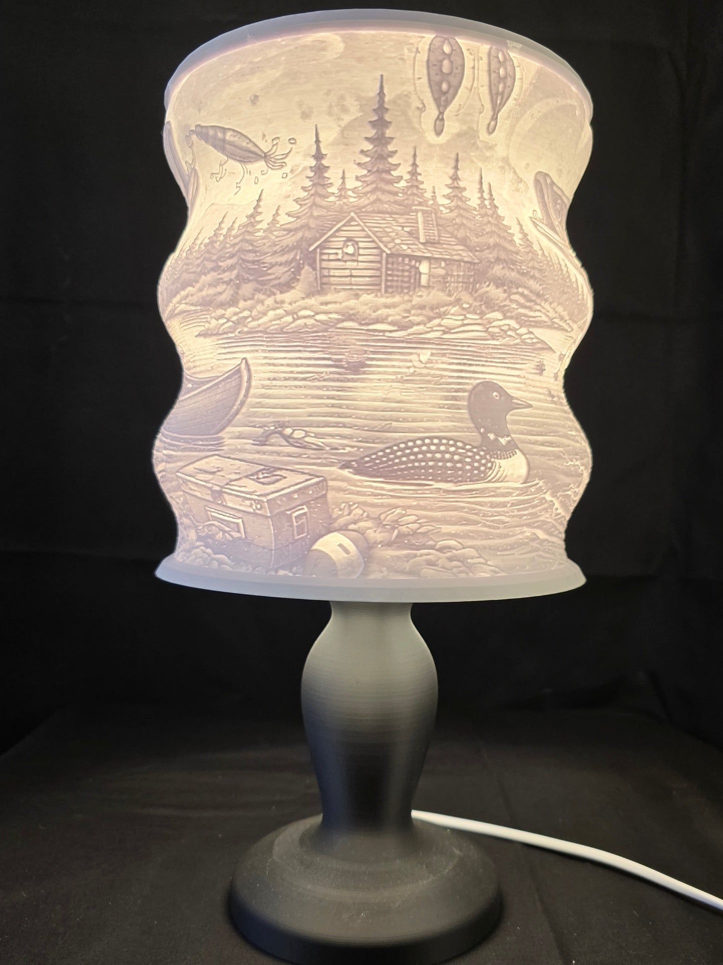Wavy Rustic Fishing Cabin Illuminated Table Lamp with base