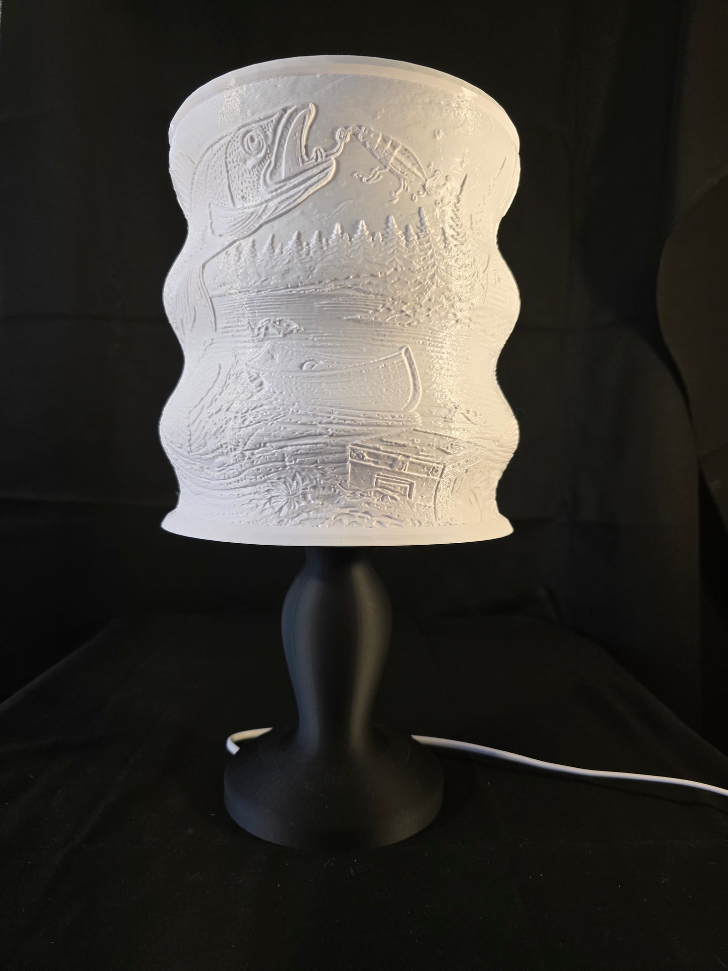 Wavy Rustic Fishing Cabin Illuminated Table Lamp with base
